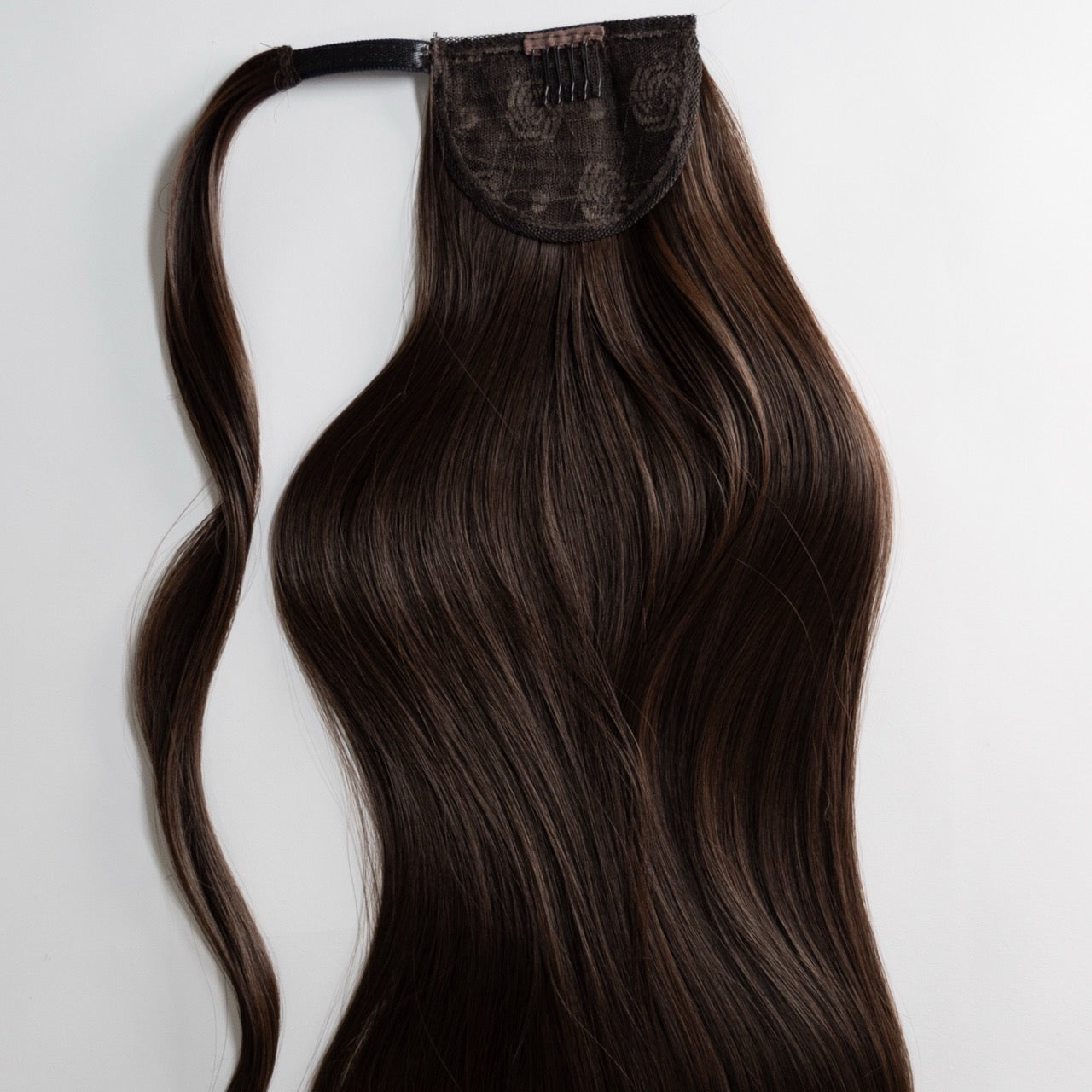 Ponytail Extension in Dunkelbraun Asch, glatt, 70 cm - Rückansicht