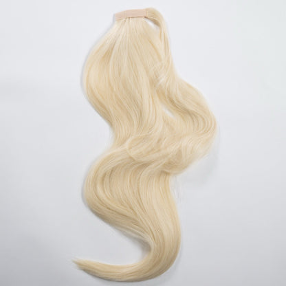 Ponytail Extension in Helles Schwedenblond, glatt, 60/95 cm - Frontansicht