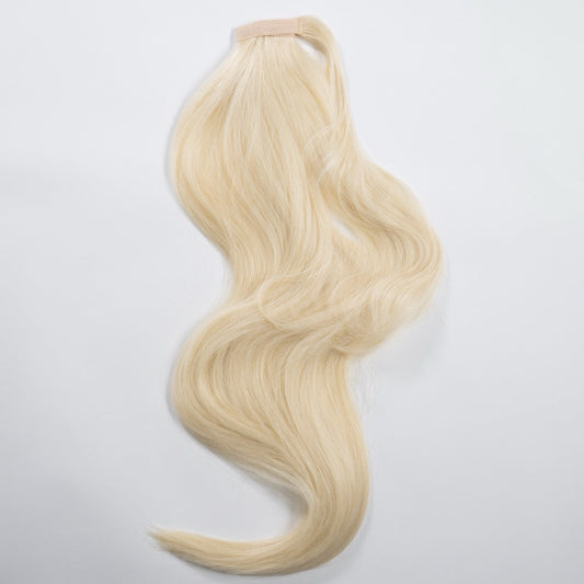 Ponytail Extension in Helles Schwedenblond, glatt, 60/95 cm - Frontansicht