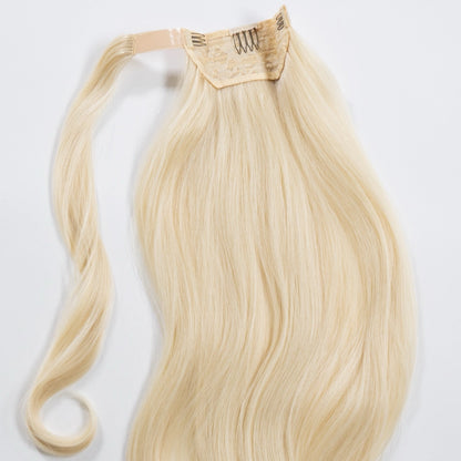 Ponytail Extension in Helles Schwedenblond, glatt, 60/95 cm - Rückansicht