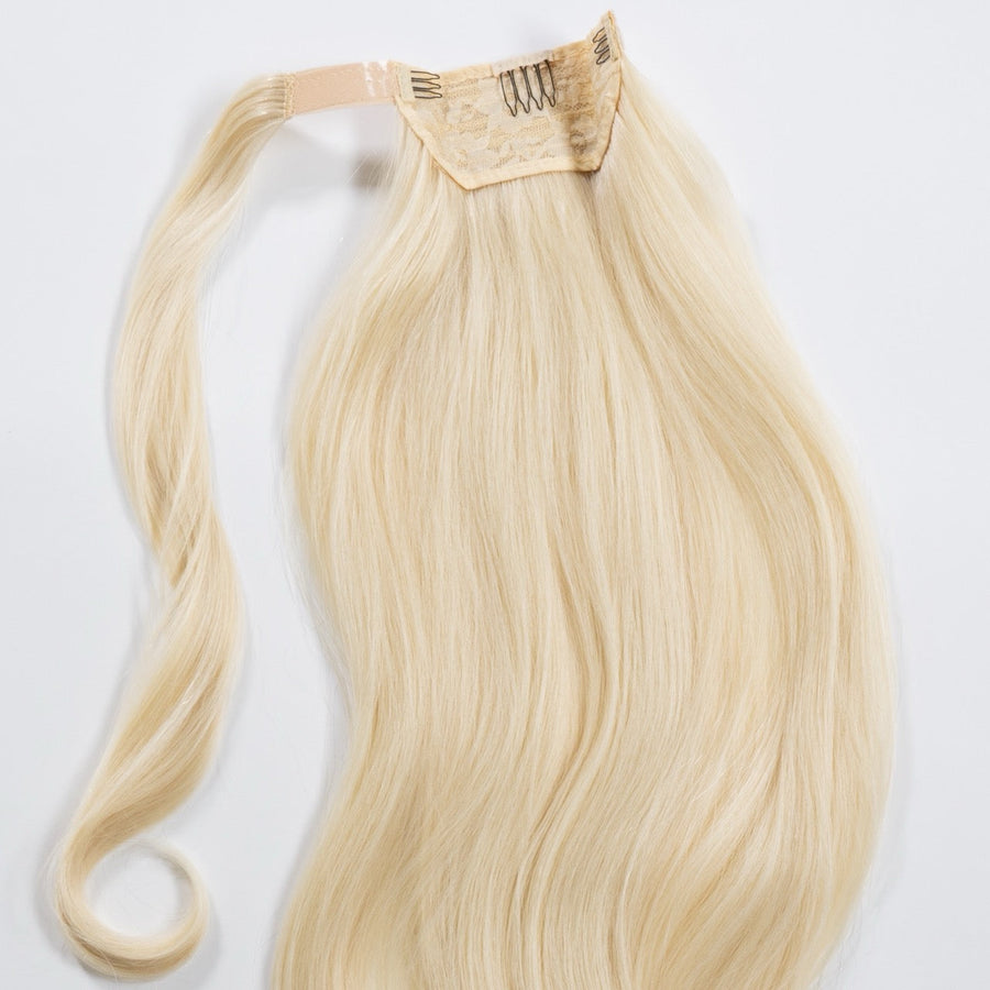Ponytail Extension in Helles Schwedenblond, glatt, 60/95 cm - Rückansicht