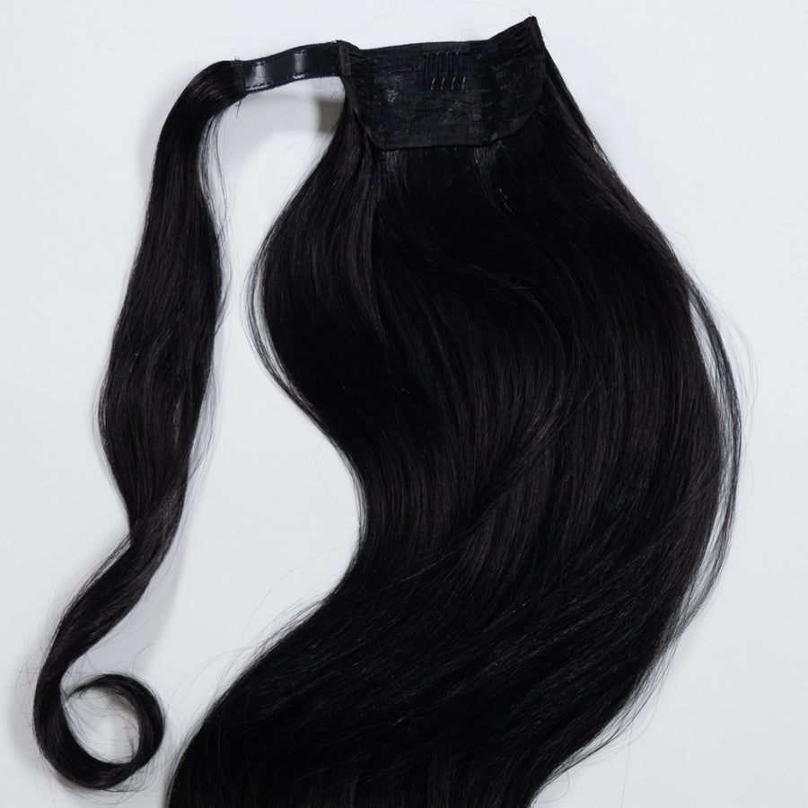 Ponytail Extension in Schwarz, glatt, 95 cm - Rückansicht